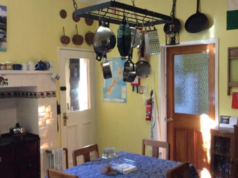 The Ferry Bed & Breakfast Queenstown Extérieur photo